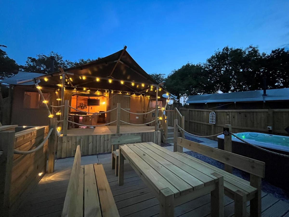 טנבי Jungle Book Safari Tent מראה חיצוני תמונה