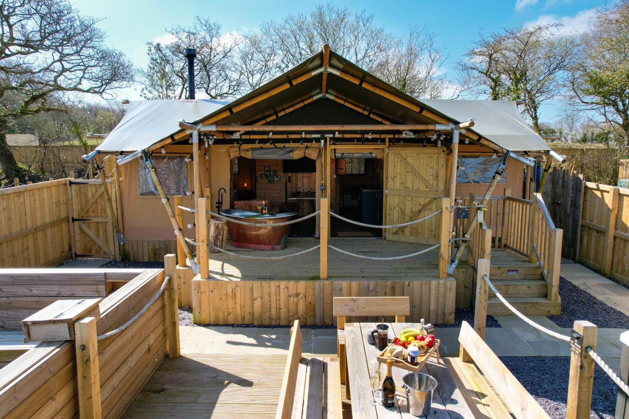 טנבי Jungle Book Safari Tent מראה חיצוני תמונה